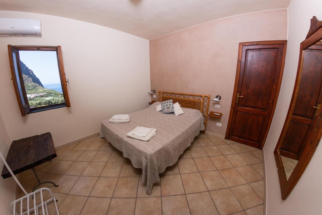 Agriturismo Al Cappero Malfa  Ngoại thất bức ảnh