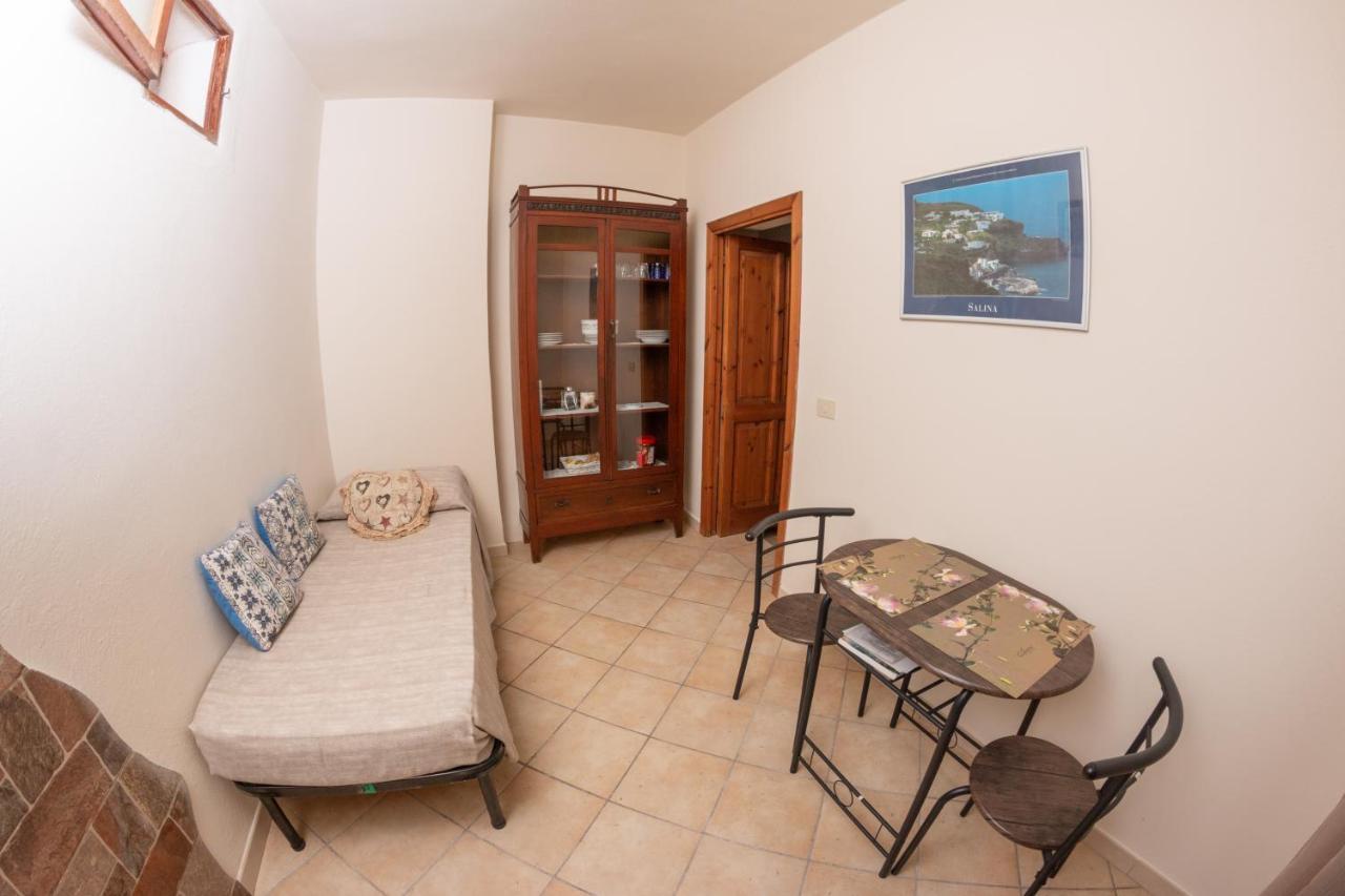 Agriturismo Al Cappero Malfa  Ngoại thất bức ảnh