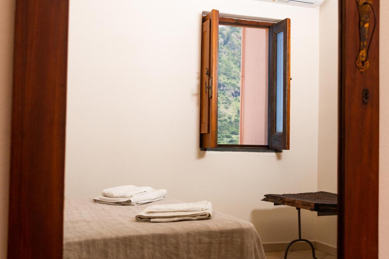 Agriturismo Al Cappero Malfa  Ngoại thất bức ảnh