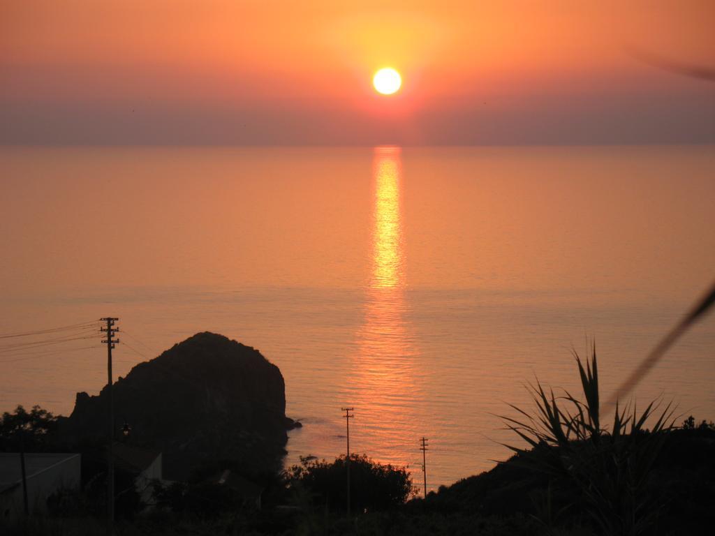 Agriturismo Al Cappero Malfa  Ngoại thất bức ảnh